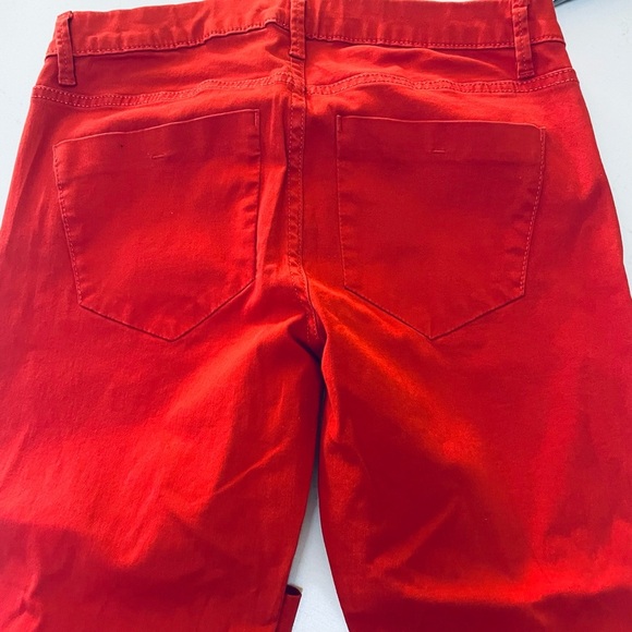 Elle Red Ankle & Cropped Jeans - Picture 3 of 7